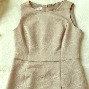 Evan-Picone classy tan dress with pockets, size 6